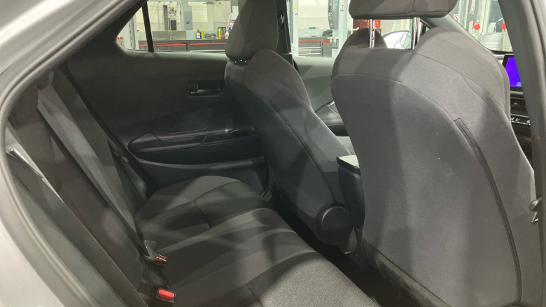 Toyota C-HR 1.8 Hybrid Design 5dr CVT Hybrid Hatchback